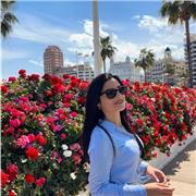 Offro ripetizioni online o in presenza a bambini o ragazzi. 
Sono laureata in scienze dell’educazione ed ho un diploma classico